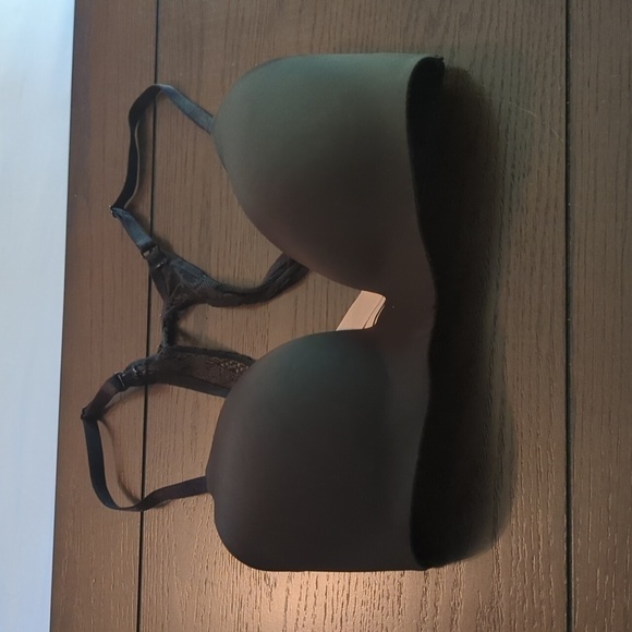 Victoria's Secret Other - Victoria's Secret T-shirt Lightly Lined Wireless Bra 32D Black